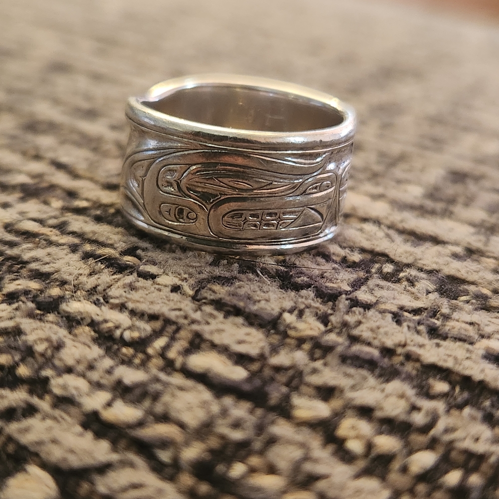 Sterling Silver Indigenous Wolf Ring-RARE